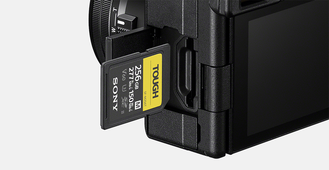 Abbildung des Kartensteckplatzes mit SD-Speicherkarte